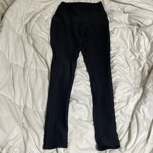Black ruched leggings Size: S
